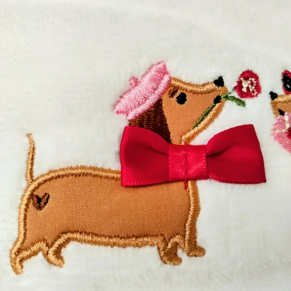 Kassafina Home Set of 2 Hand Towels Dachshund Dog Heart Valentine Pink
